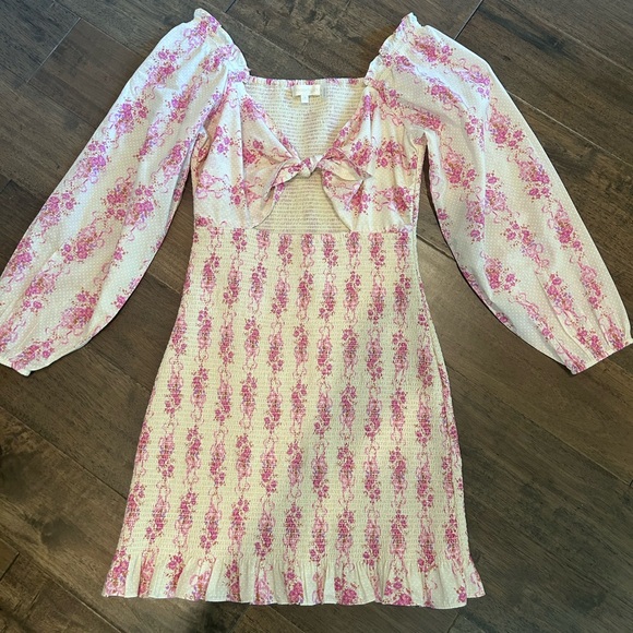 LoveShack Fancy Summer floral dress with cut out. Never worn. - Picture 1 of 3